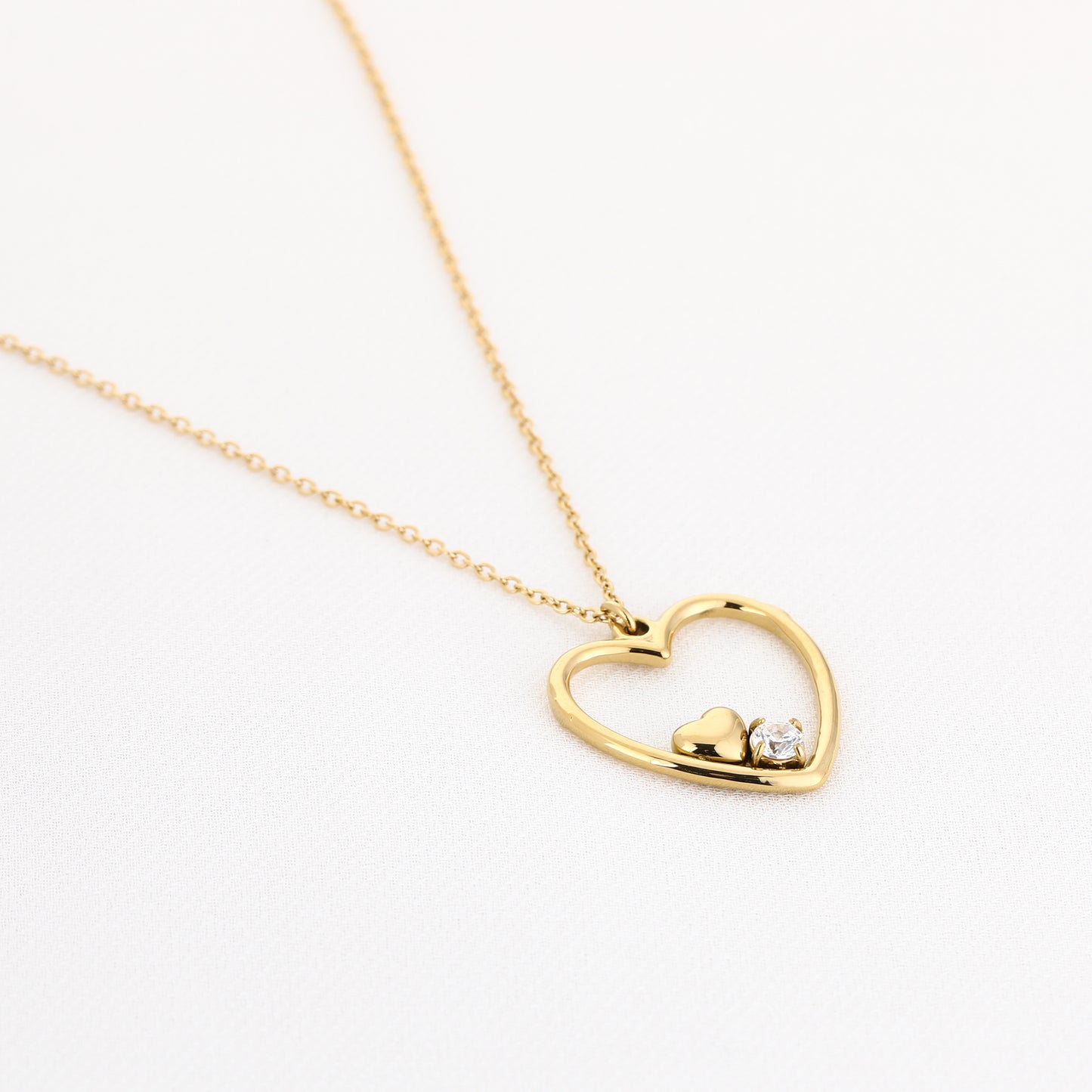 Ketting hartvorm met steentje