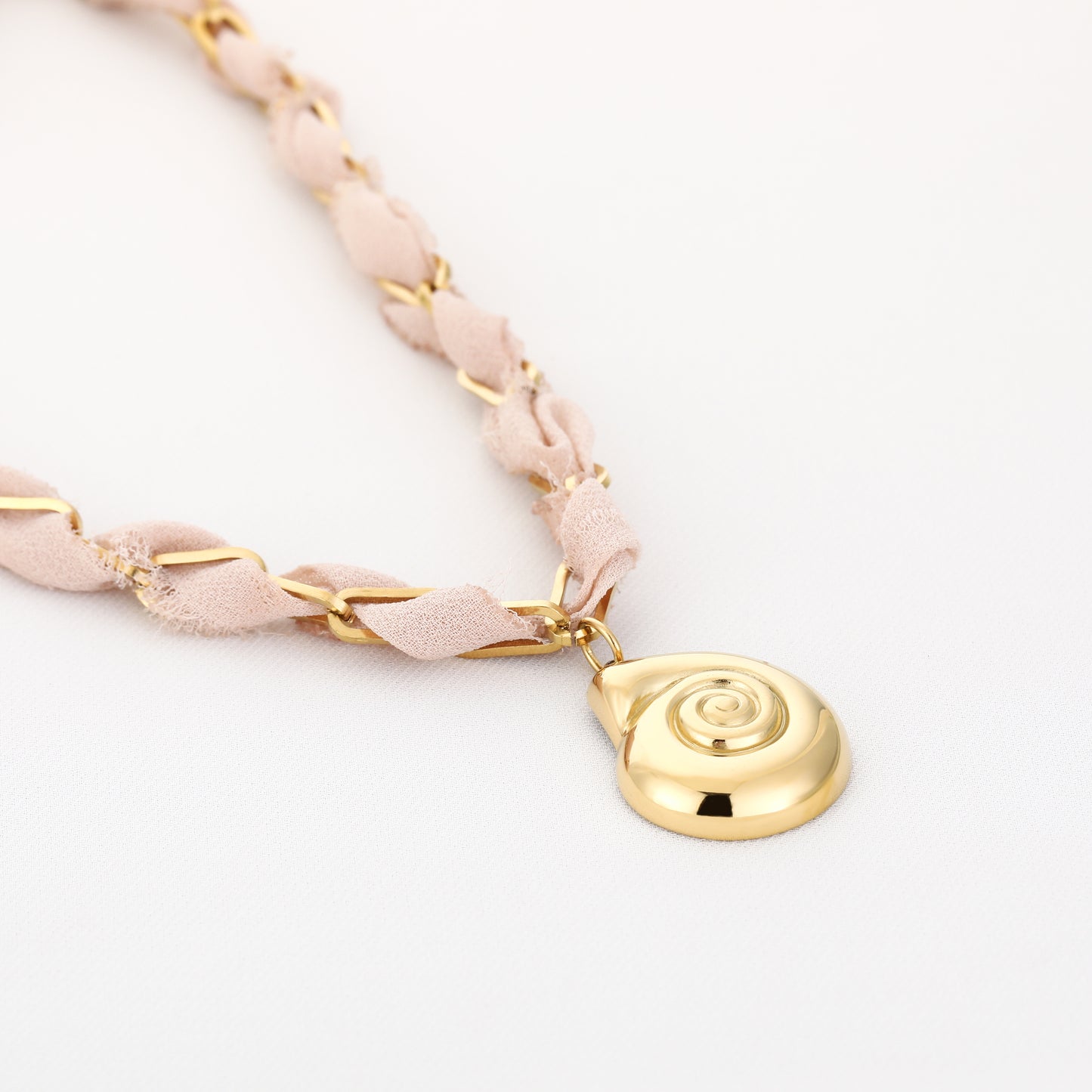 Ketting met schelp