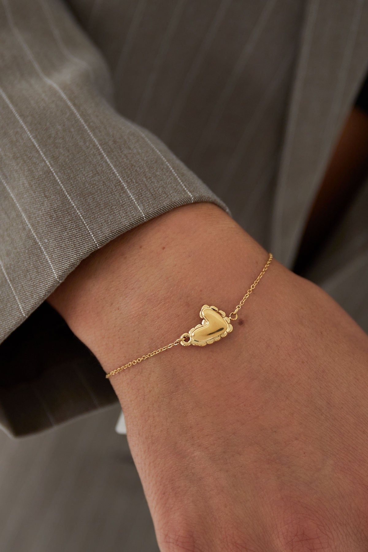 Armband met schuin hartje