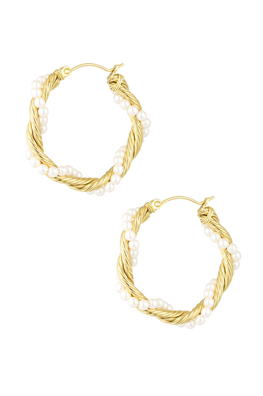 Twist & Pearl - Gouden hoops met pareltjes