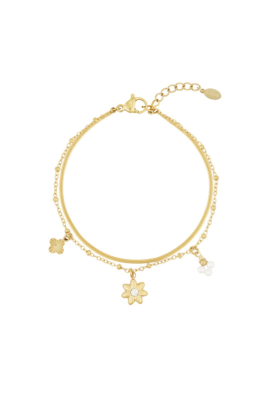 Armband met verschillende bedeltjes
