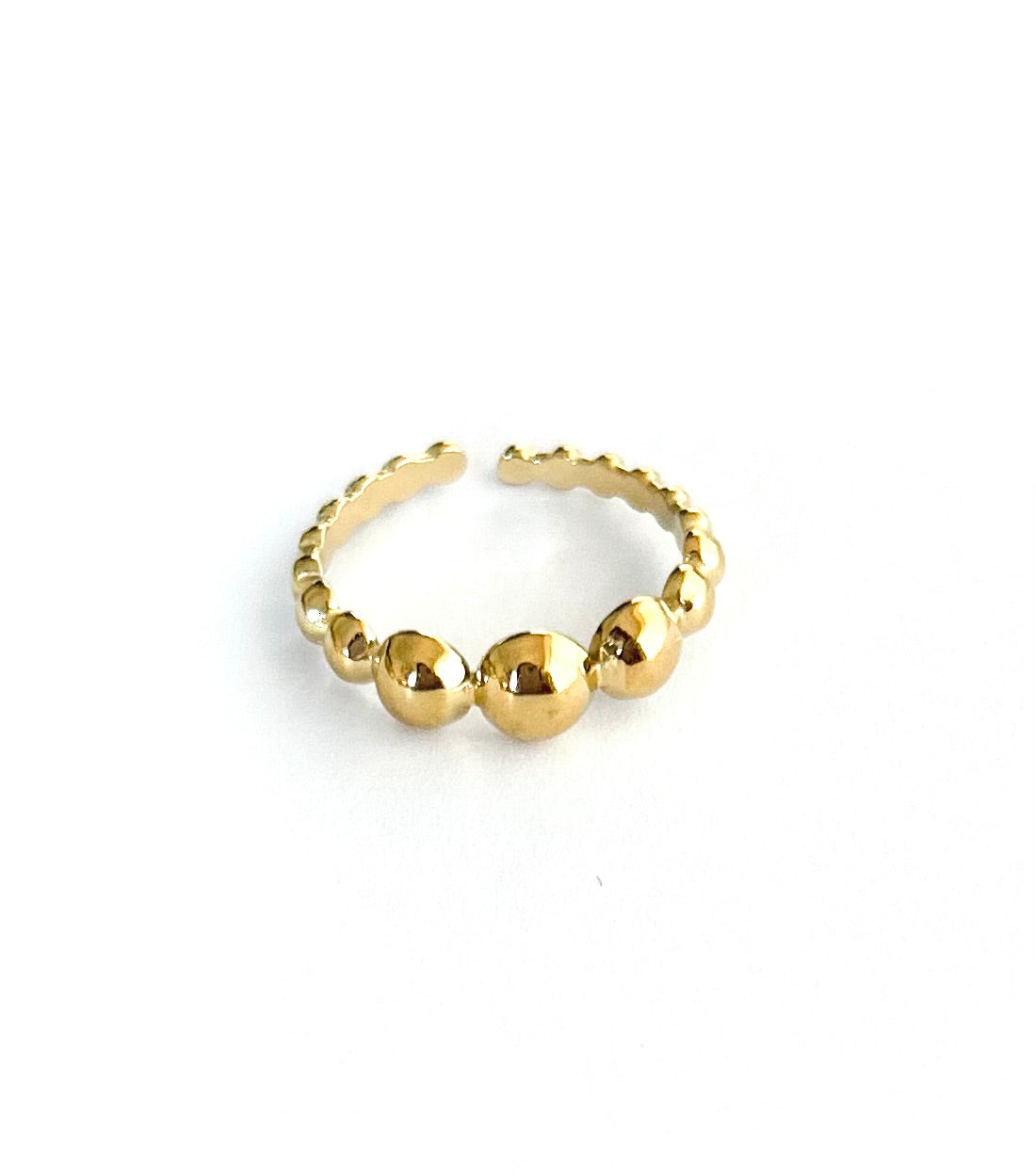 Ring met bolletjes