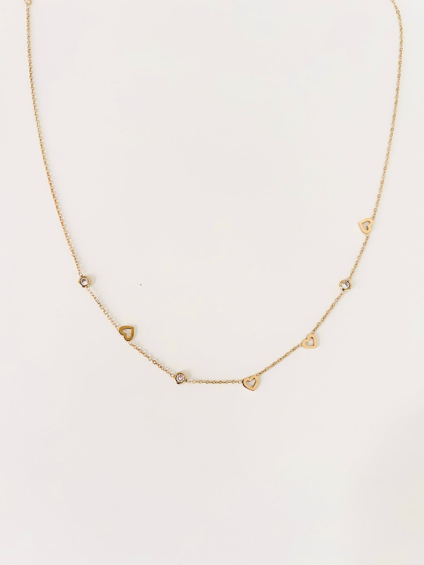 Ketting met hartjes en steentjes