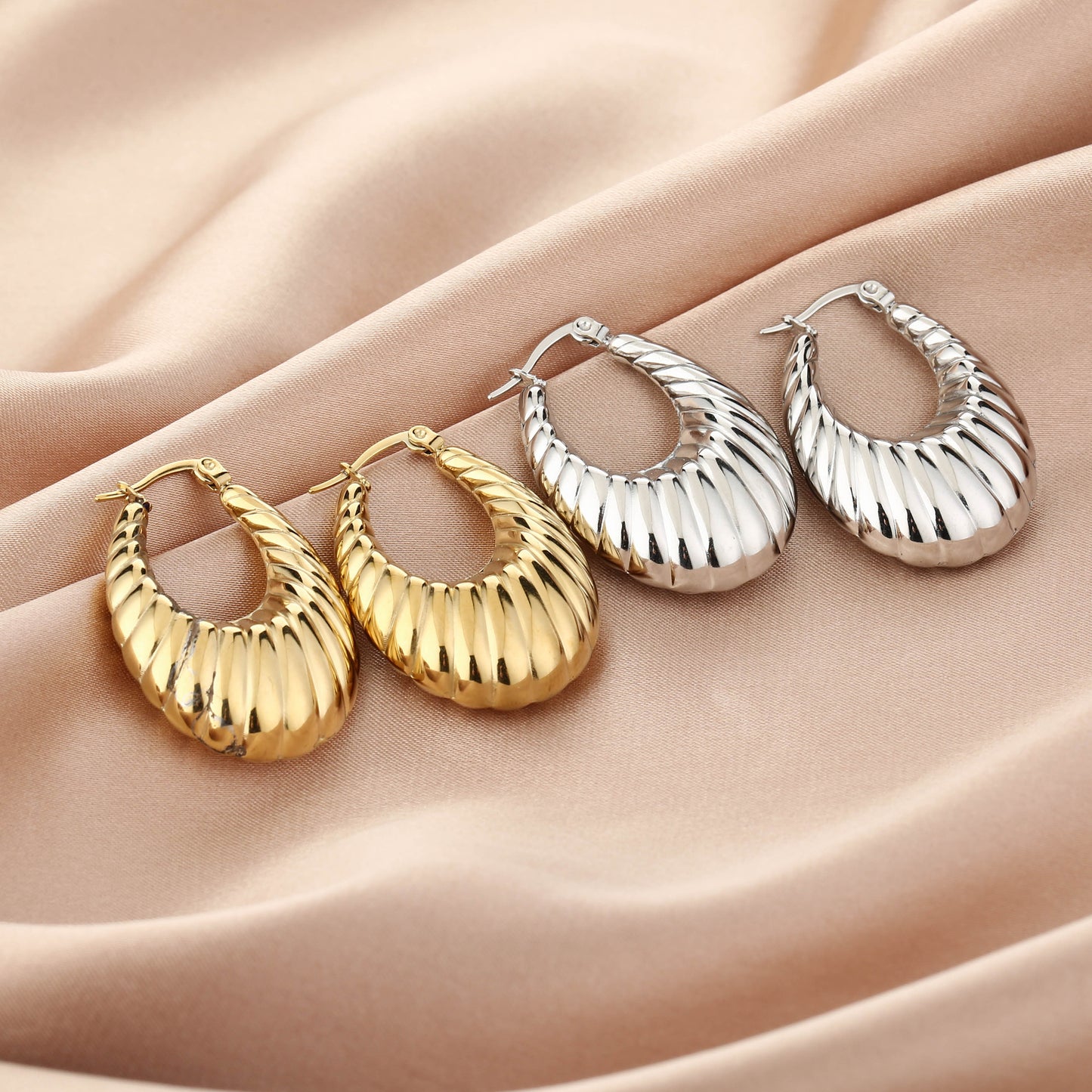 Statement hoops met patroon