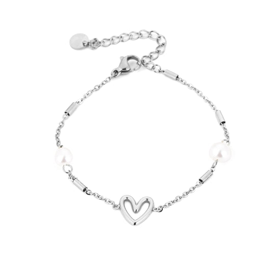 Armband met parels en hartje